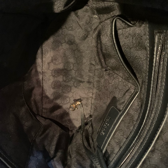 Black Michael Kors purse - Picture 4 of 5